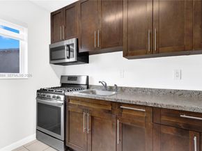 1281 W 29th St 6, Hialeah FL 33012