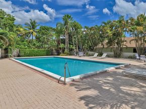 7940 NW 10th St, Plantation FL 33322