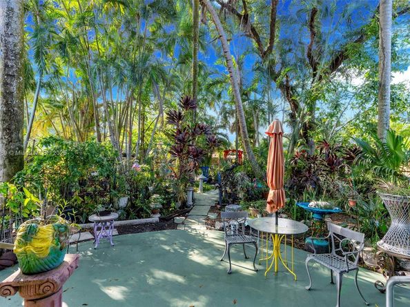 2361 SW 18th Ave, Fort Lauderdale FL 33315