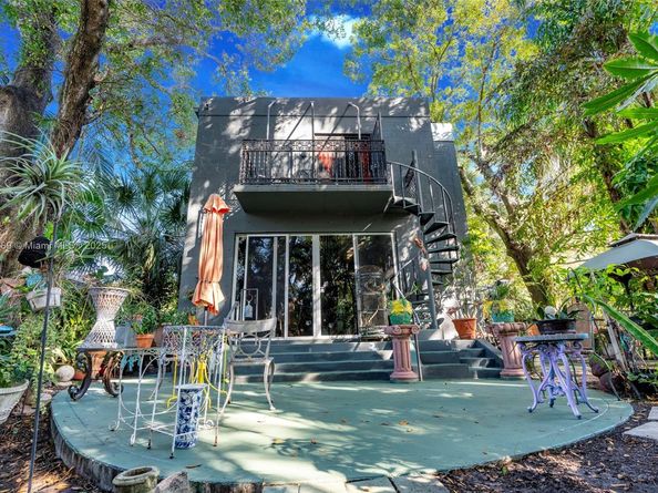 2361 SW 18th Ave, Fort Lauderdale FL 33315