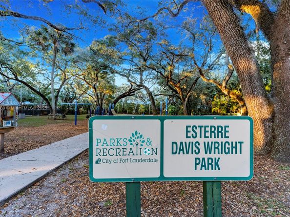 2361 SW 18th Ave, Fort Lauderdale FL 33315