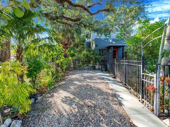 2361 SW 18th Ave, Fort Lauderdale FL 33315