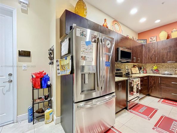 12448 NW 17th Mnr, Pembroke Pines FL 33028