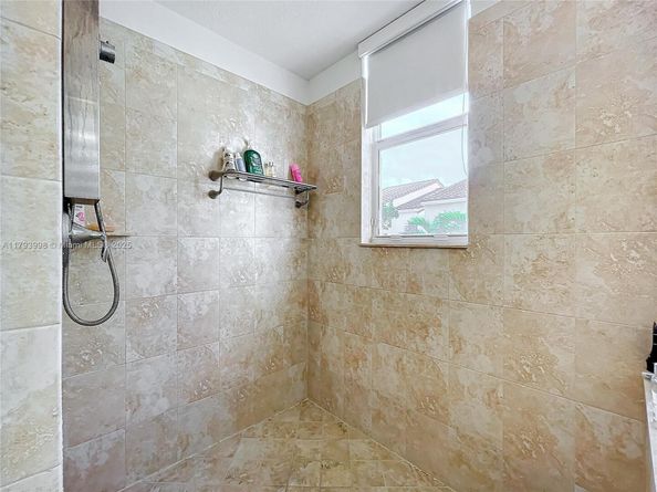 12448 NW 17th Mnr, Pembroke Pines FL 33028