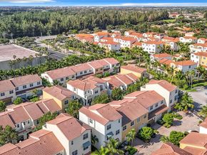 12448 NW 17th Mnr, Pembroke Pines FL 33028