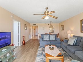 4570 NW 18th Ave 606, Deerfield Beach FL 33064