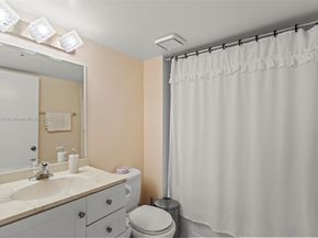 4570 NW 18th Ave 606, Deerfield Beach FL 33064