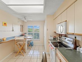 4570 NW 18th Ave 606, Deerfield Beach FL 33064
