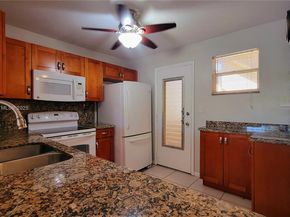 406 NW 68th Ave 304, Plantation FL 33317