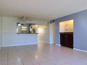 406 NW 68th Ave 304, Plantation FL 33317