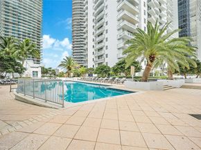 1060 Brickell Ave 1003, Miami FL 33131