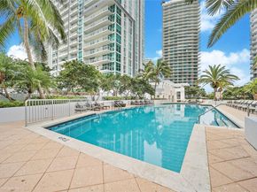 1060 Brickell Ave 1003, Miami FL 33131