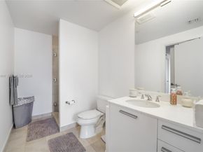 1060 Brickell Ave 1003, Miami FL 33131