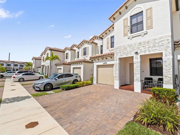24676 SW 119th Ct, Homestead FL 33032