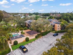 8851 N New River Canal Rd 16E, Plantation FL 33324