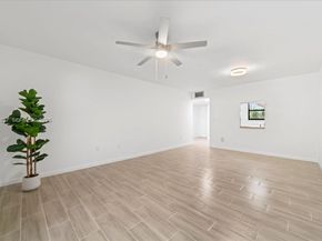 8851 N New River Canal Rd 16E, Plantation FL 33324