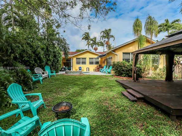 1612 Funston St, Hollywood FL 33020
