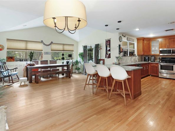 1612 Funston St, Hollywood FL 33020