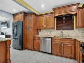 2410 Gulfstream Dr, Miramar FL 33023