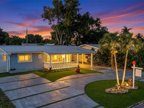 2410 Gulfstream Dr, Miramar FL 33023