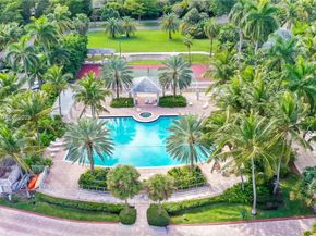 770 NE 69th St 5D, Miami FL 33138
