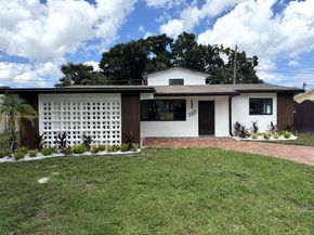 7221 Freedom St, Hollywood FL 33024