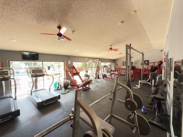 3078 S Oakland Forest Dr 605, Oakland Park FL 33309