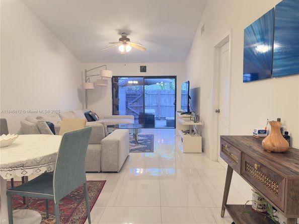 3078 S Oakland Forest Dr 605, Oakland Park FL 33309