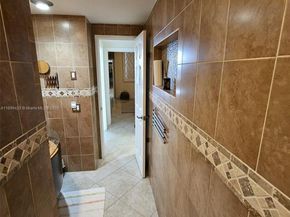 4200 Hillcrest Dr 1015, Hollywood FL 33021