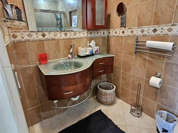 4200 Hillcrest Dr 1015, Hollywood FL 33021