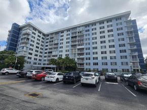 4200 Hillcrest Dr 1015, Hollywood FL 33021