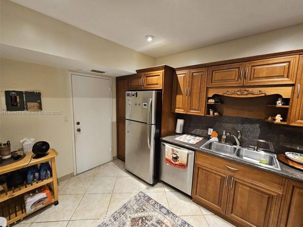 4200 Hillcrest Dr 1015, Hollywood FL 33021
