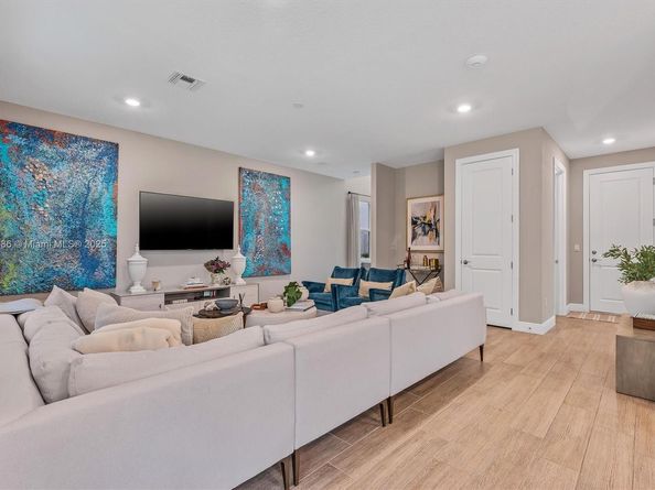 4434 Ficus St, Hollywood FL 33021