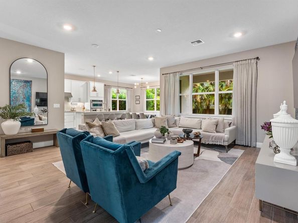 4434 Ficus St, Hollywood FL 33021
