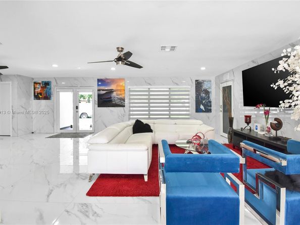 18300 SW 48th St, Southwest Ranches FL 33331