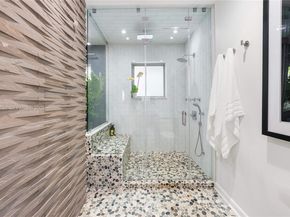 5600 N Bayshore Dr, Miami FL 33137