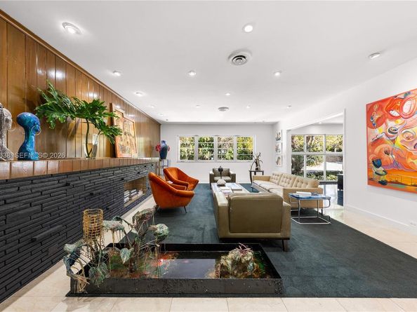 5600 N Bayshore Dr, Miami FL 33137