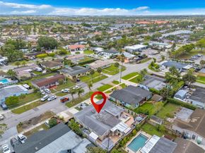 17932 NW 78th Ave, Hialeah FL 33015