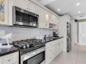 17932 NW 78th Ave, Hialeah FL 33015