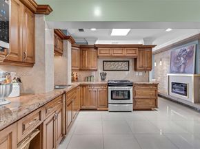 17932 NW 78th Ave, Hialeah FL 33015