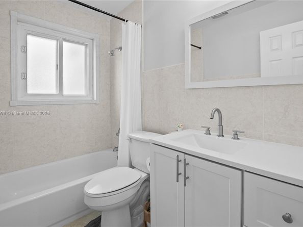 4421 SW 33rd Ave, Dania Beach FL 33312