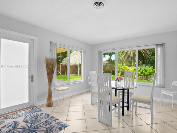4421 SW 33rd Ave, Dania Beach FL 33312
