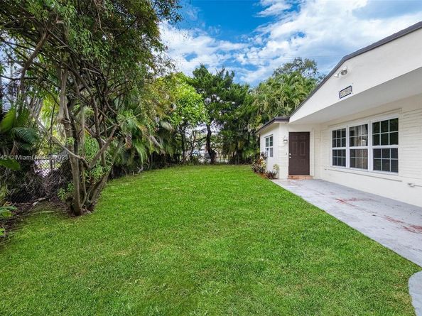 2708 SW 46th Ct, Fort Lauderdale FL 33312