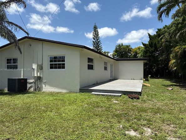 2708 SW 46th Ct, Fort Lauderdale FL 33312
