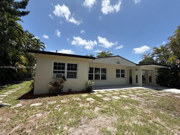 2708 SW 46th Ct, Fort Lauderdale FL 33312