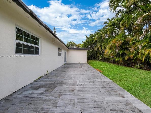 2708 SW 46th Ct, Fort Lauderdale FL 33312