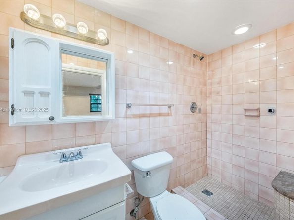 2708 SW 46th Ct, Fort Lauderdale FL 33312