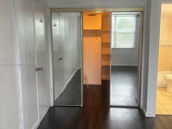3660 NE 166th St 215, North Miami Beach FL 33160