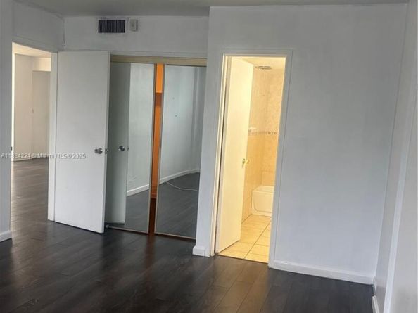 3660 NE 166th St 215, North Miami Beach FL 33160
