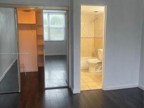 3660 NE 166th St 215, North Miami Beach FL 33160